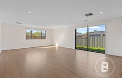 3 Strathloddon Drive, Strathfieldsaye, Vic 3551