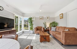 2 Bartlett Place, Lindisfarne, Tas 7015