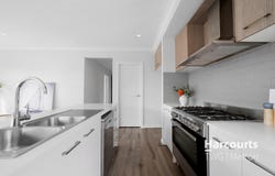 64 Guthrie Drive, Melton South, Vic 3338