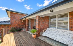 11 Myndee Avenue, Hillvue, NSW 2340