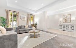42 Panoramic Grove, Glen Waverley, Vic 3150