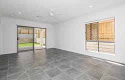 24 Paradise Close, Deebing Heights, Qld 4306