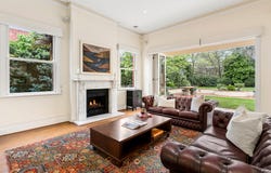 18 Bryson Street, Canterbury, Vic 3126
