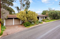 1 Hoyle Court, Flagstaff Hill, SA 5159