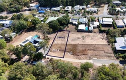 18D Devlex Court, Machans Beach, Qld 4878