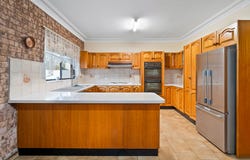 15 Lambeth Place, Illawong, NSW 2234