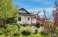 11 Haig Street, Lenah Valley, Tas 7008
