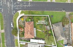 11 Webbcona Parade, Wendouree, Vic 3355