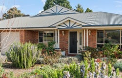 5 Sapphire Cresent, Kelso, NSW 2795