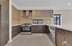 4 Turmeric Avenue, Mickleham, Vic 3064