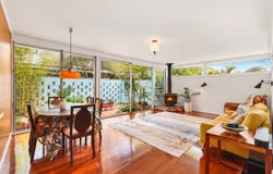 19 Lomatta Street, The Gap, Qld 4061