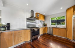 94 Village Drive, Dingley Village, Vic 3172