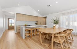 10 Burt Street, Gobbagombalin, NSW 2650