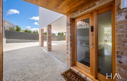 2/64 Dion Crescent, Riverside, Tas 7250