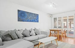 11/1179 Albany Highway, Bentley, WA 6102