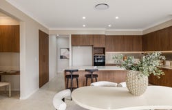 2/34 Cadel Evans Drive, Kearneys Spring, Qld 4350