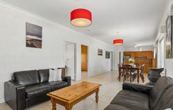8 Russell Street, Encounter Bay, SA 5211