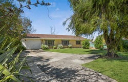 8 Russell Street, Encounter Bay, SA 5211