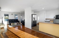 10 Devine Street, Marsden, Qld 4132