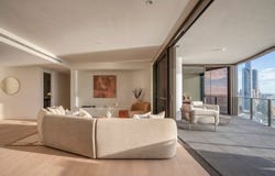 2702/7-9 Northcliffe Terrace, Surfers Paradise, Qld 4217