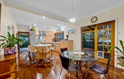 21 Earl Parade, Manly, Qld 4179