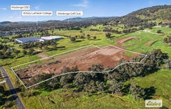 17 Plunketts Road, West Wodonga, Vic 3690