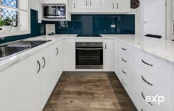 1&2/32 Finch Street, Slade Point, Qld 4740