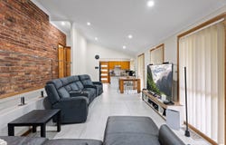 37 Charles Sturt Drive, Werrington County, NSW 2747