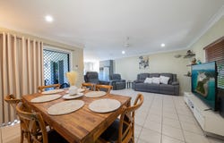 208 Shute Harbour Road, Cannonvale, Qld 4802