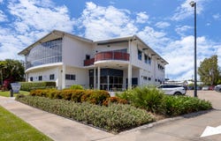 18 Oxford Street, Hyde Park, Qld 4812