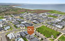 2 Sapphire Green, Moana, SA 5169