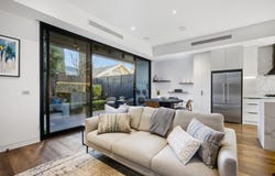 2/14 King Street, Hampton East, Vic 3188