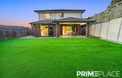 7 Dusk Street, Spring Mountain, Qld 4300