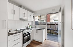 1/145 Perry Street, Fairfield, Vic 3078