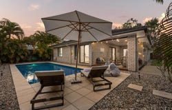 2 Kenneth Drive, Augustine Heights, Qld 4300