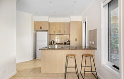 2/5 Suvla Grove, Coburg North, Vic 3058