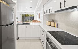 45/215 Cottesloe Drive, Mermaid Waters, Qld 4218