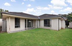 2/3 Prieska Way, East Maitland, NSW 2323