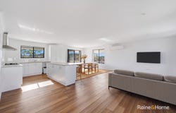 5 Parkes Drive, Tenterfield, NSW 2372