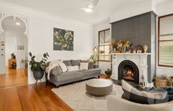 39 Gordon Street, Stones Corner, Qld 4120