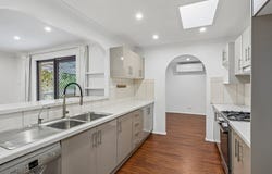 271 Blaxland Road, Wentworth Falls, NSW 2782