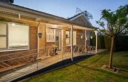 3 College Crescent, Flora Hill, Vic 3550