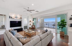 5/326-342 Marine Parade, Labrador, Qld 4215