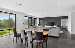 6 Weller Loop, Leschenault, WA 6233