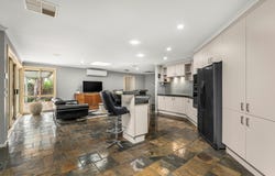 5 Von Nida Court, Rowville, Vic 3178