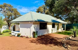 28 CHAPMAN Street, Dunsborough, WA 6281