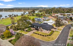 45 Balmoral Crescent, Lake Albert, NSW 2650