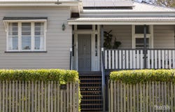 7 Hillside Street, Newtown, Qld 4350