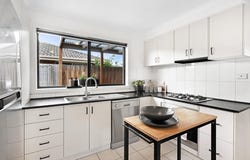 2/6 Vincent Court, Whittington, Vic 3219
