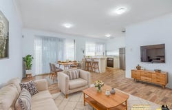 10 Garnsworthy Grove, Stratton, WA 6056
